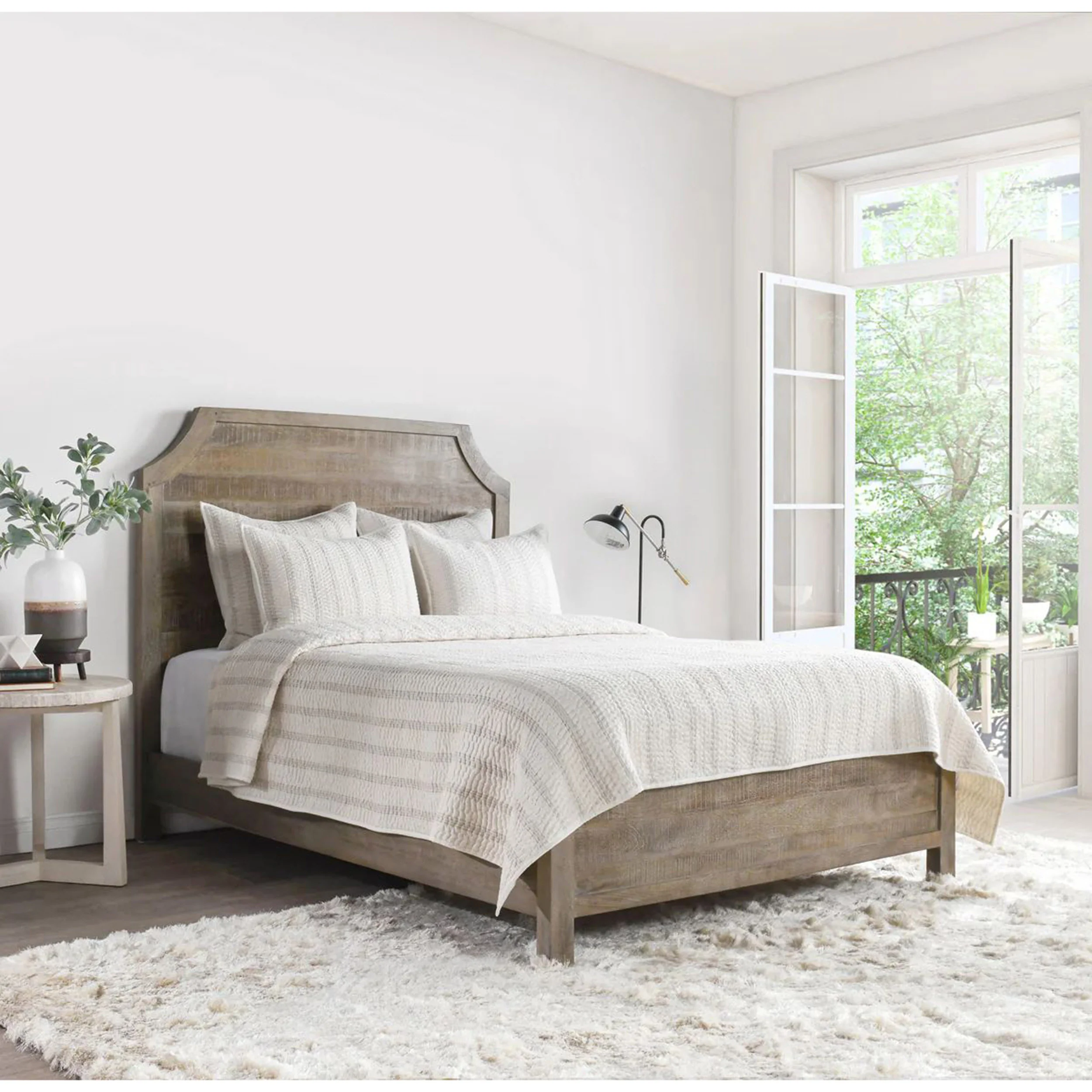Abram Quilt, Eggshell