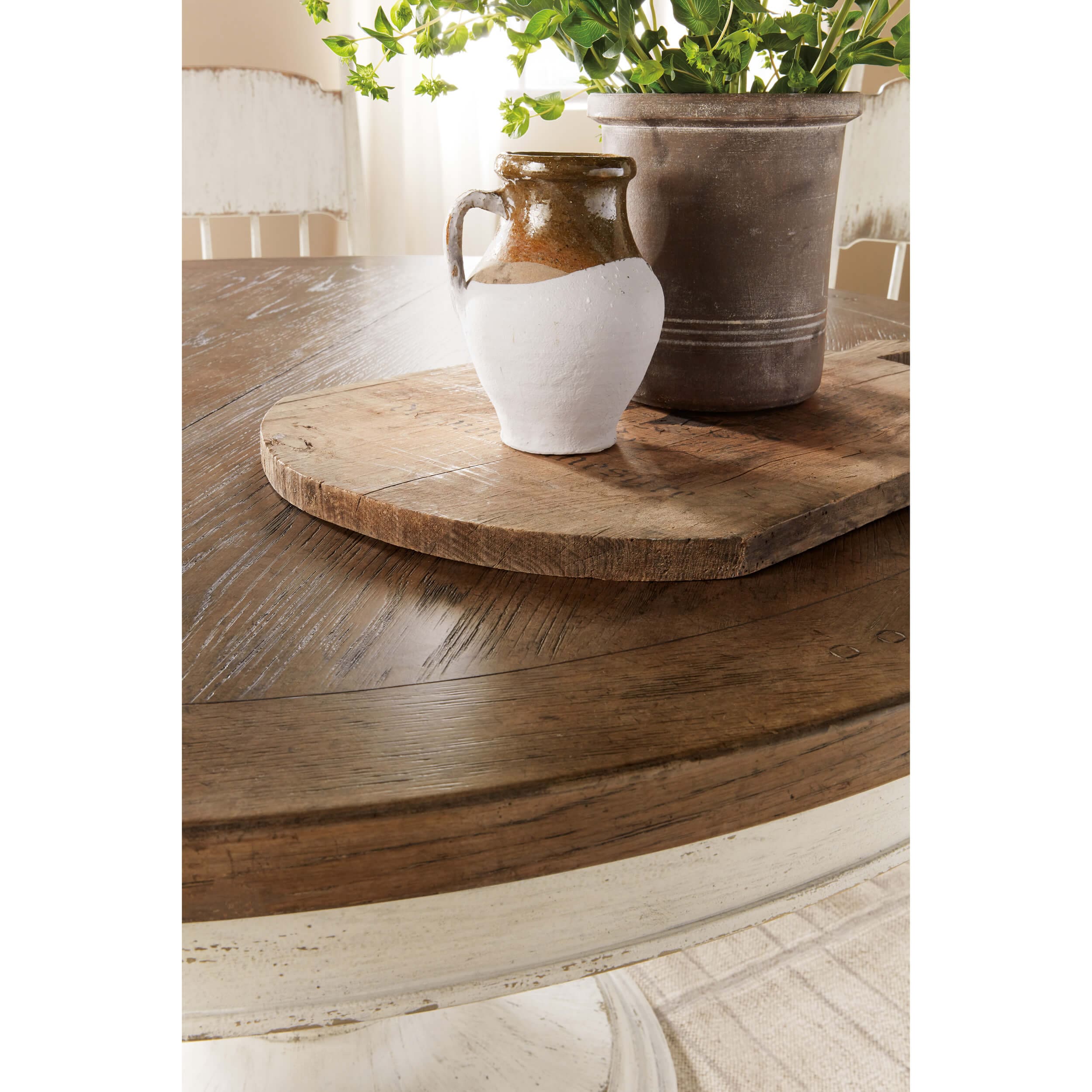Americana Round Pedestal Dining Table w/22" Leaf, Honey Top/Daisy Base - Image 5