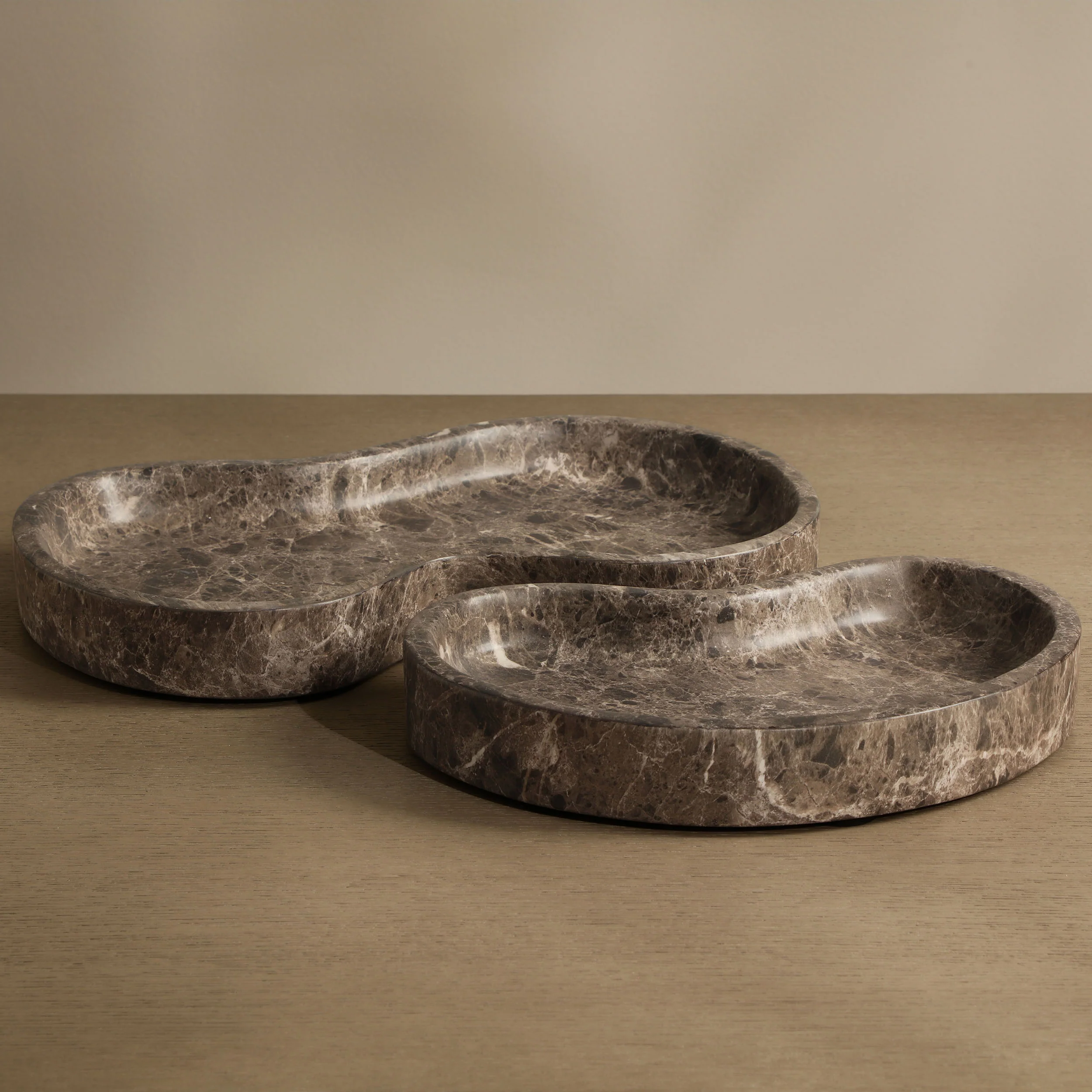 Amoeba Tray, Brown, Set of 2