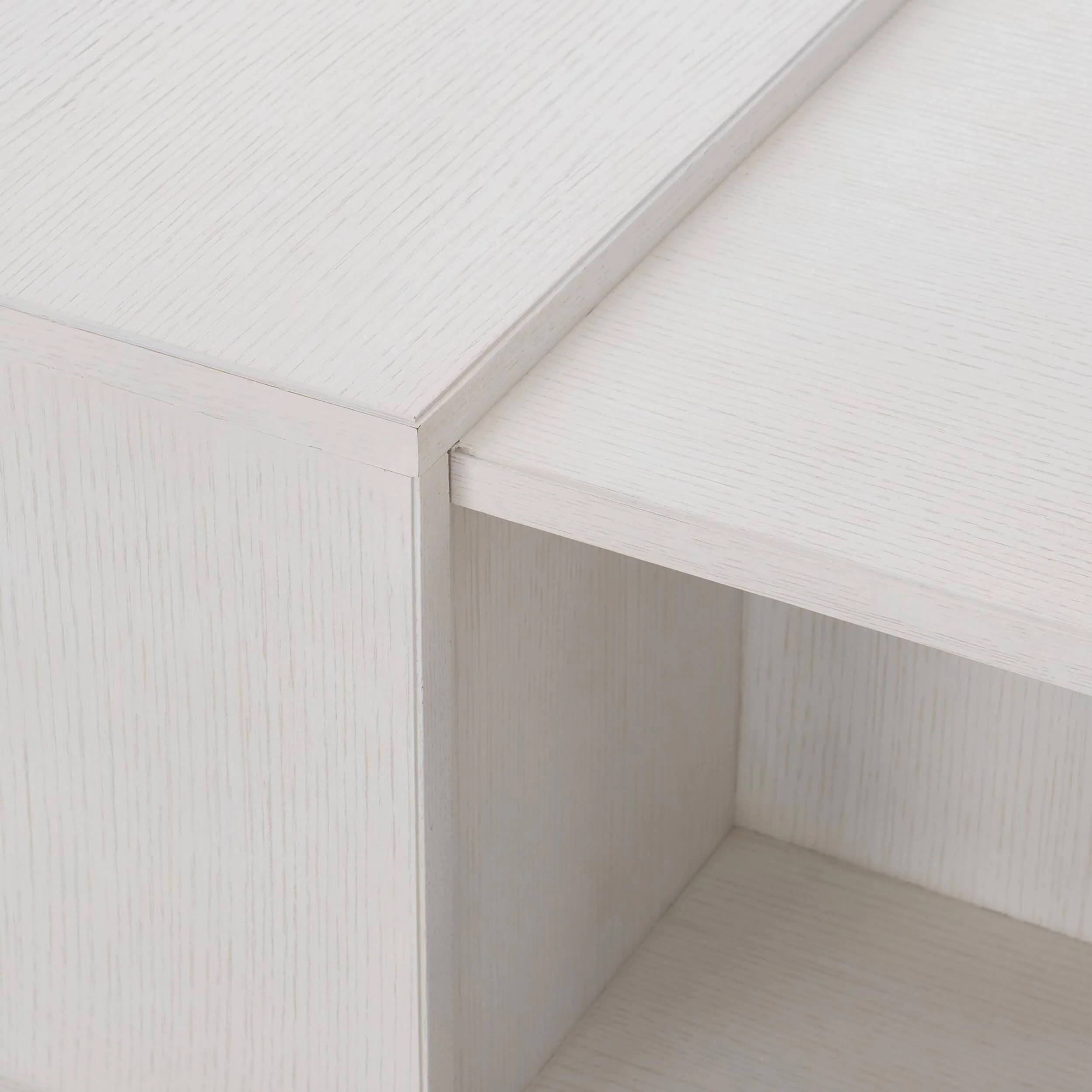 Arnette Cocktail Table - Image 5