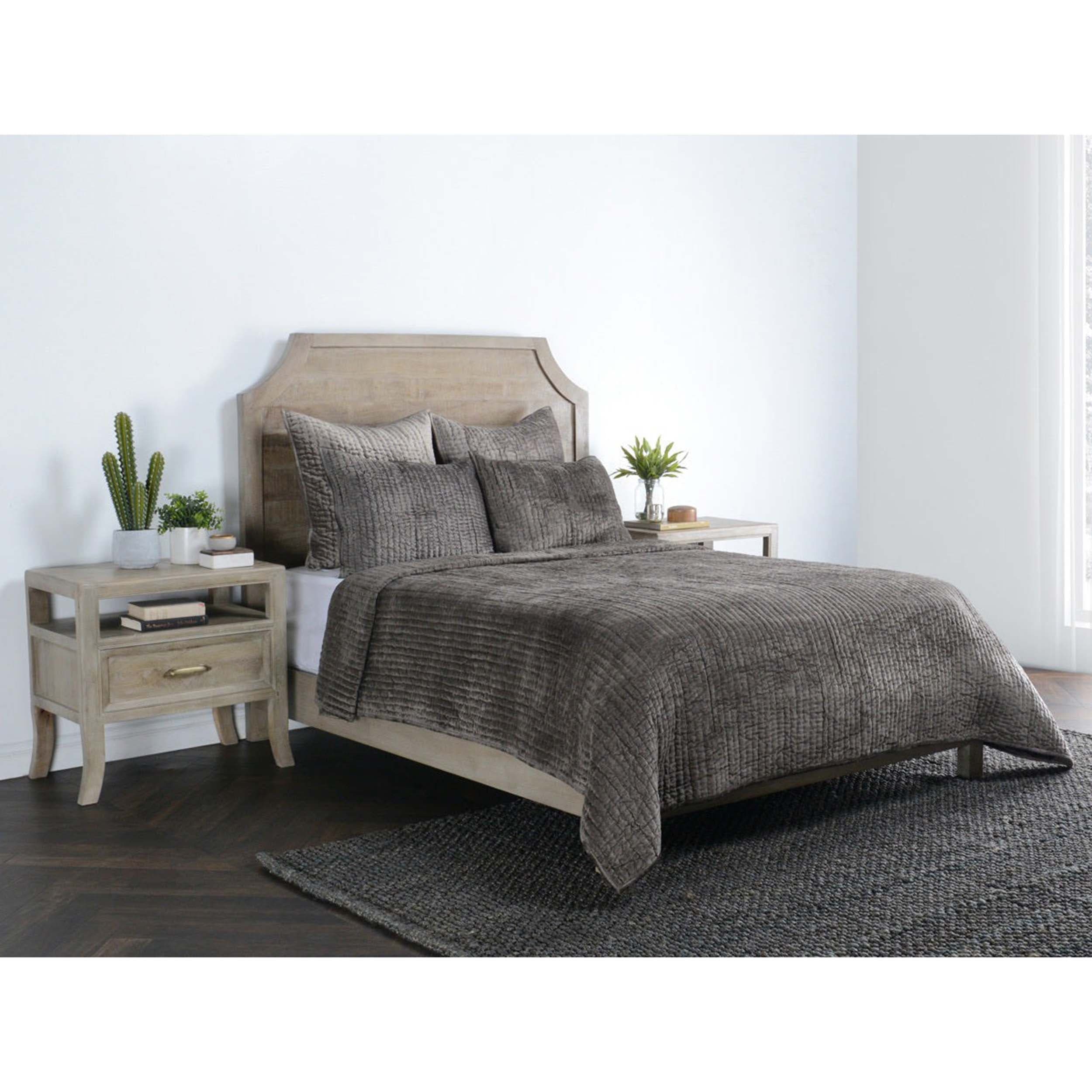 Bari Velvet Sham, Desert - Image 5