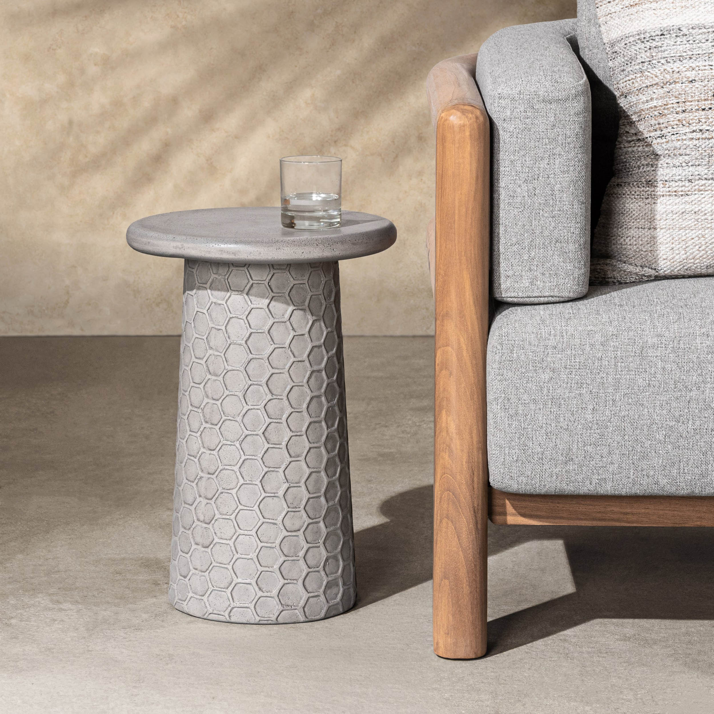 Delaine 20" Outdoor Accent Table, Light Gray - Image 6