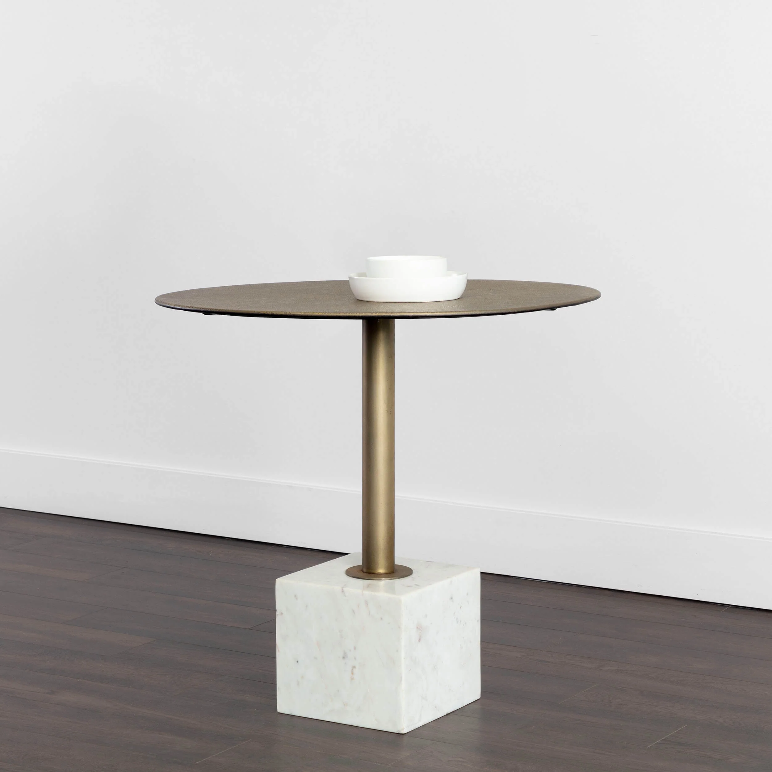 Kata 32" Round Bistro Table, White Marble - Image 4