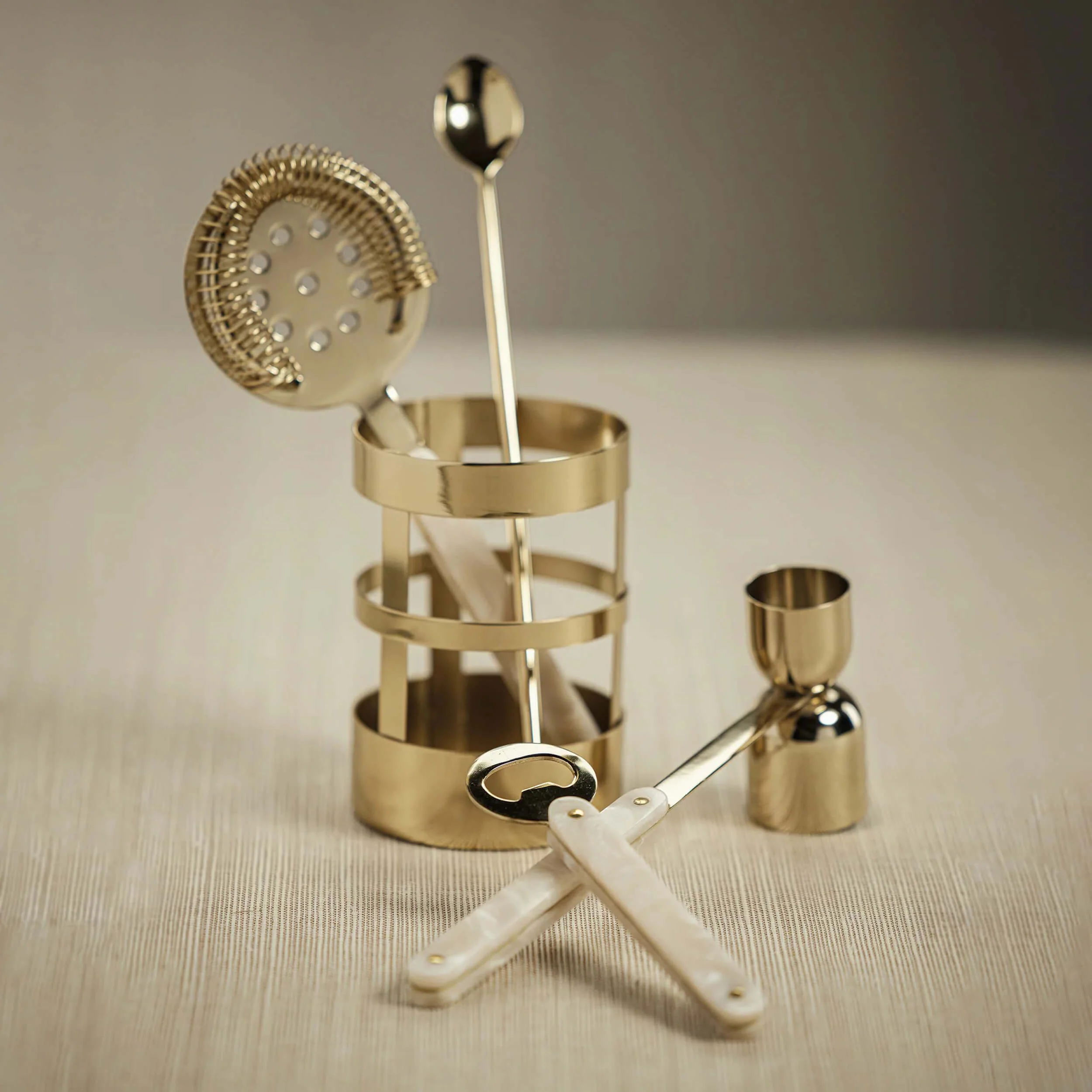 Knightsbridge 5 Piece Bar Set, Gold - Image 3