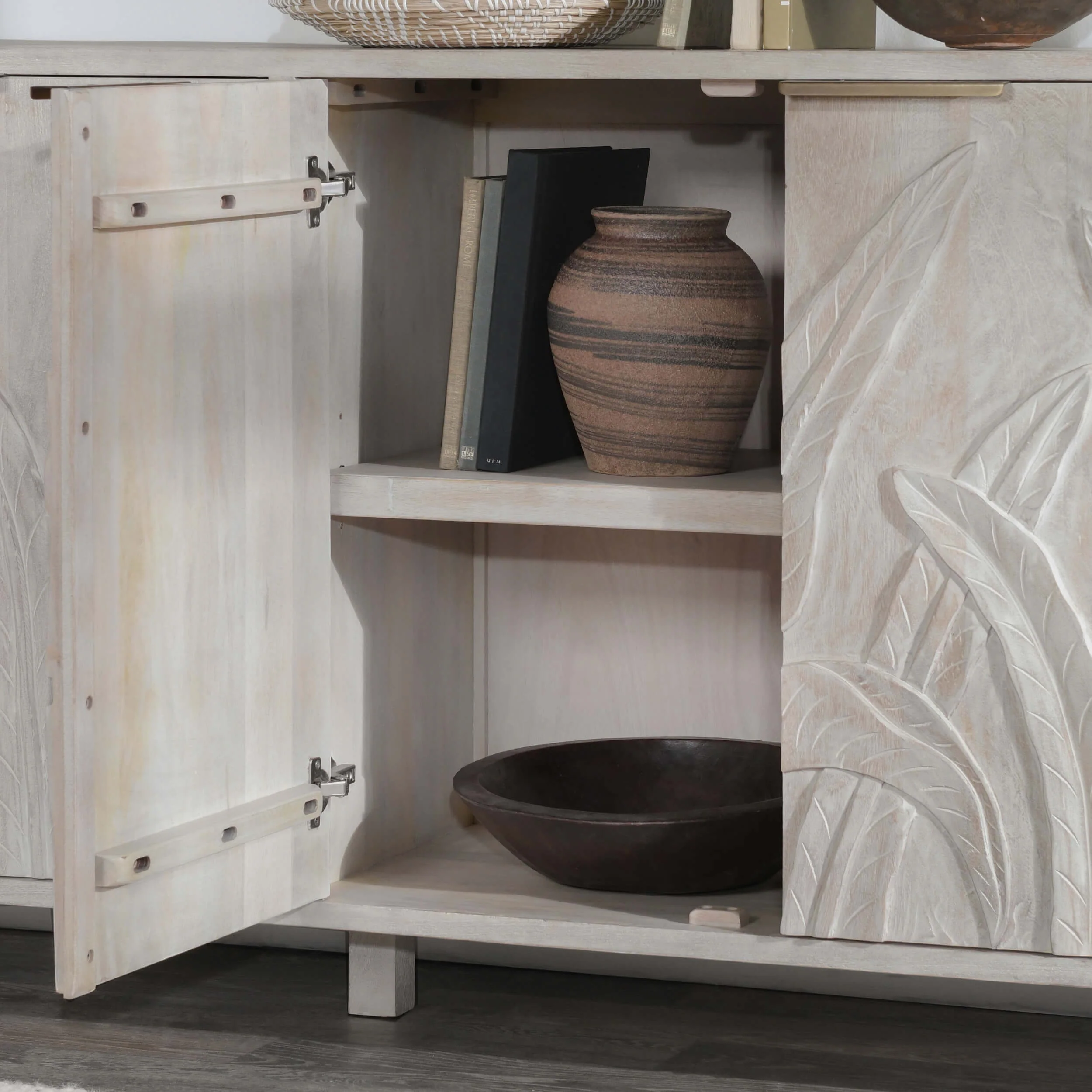 Ledro 4 Door Cabinet, White Washed - Image 6