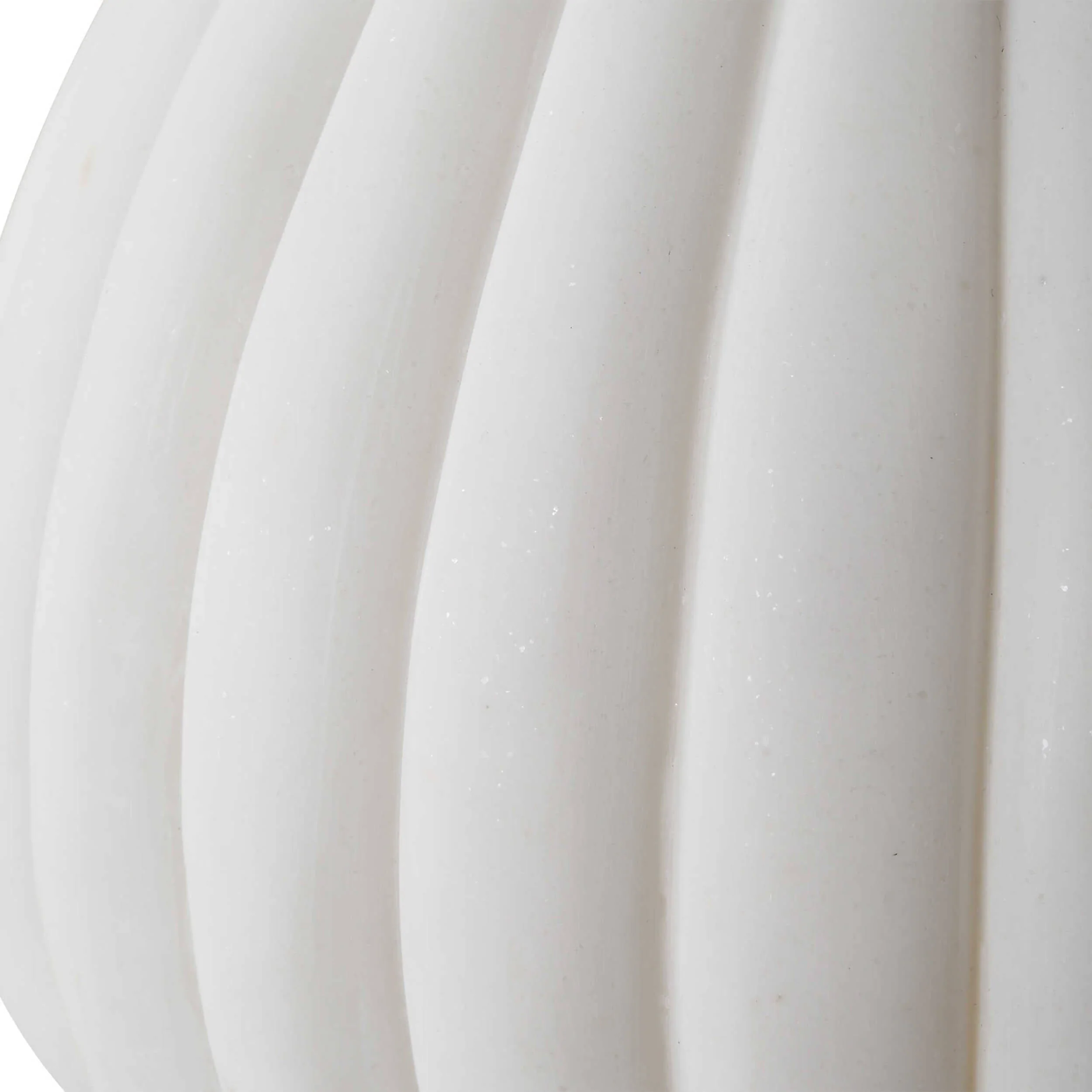 Lynna Table Lamp - Image 3