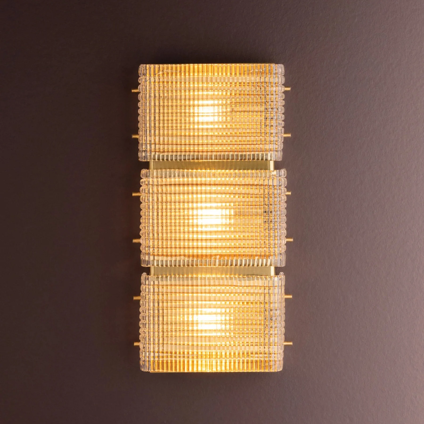 Mav Medium Wall Sconce, Vintage Brass - Image 2