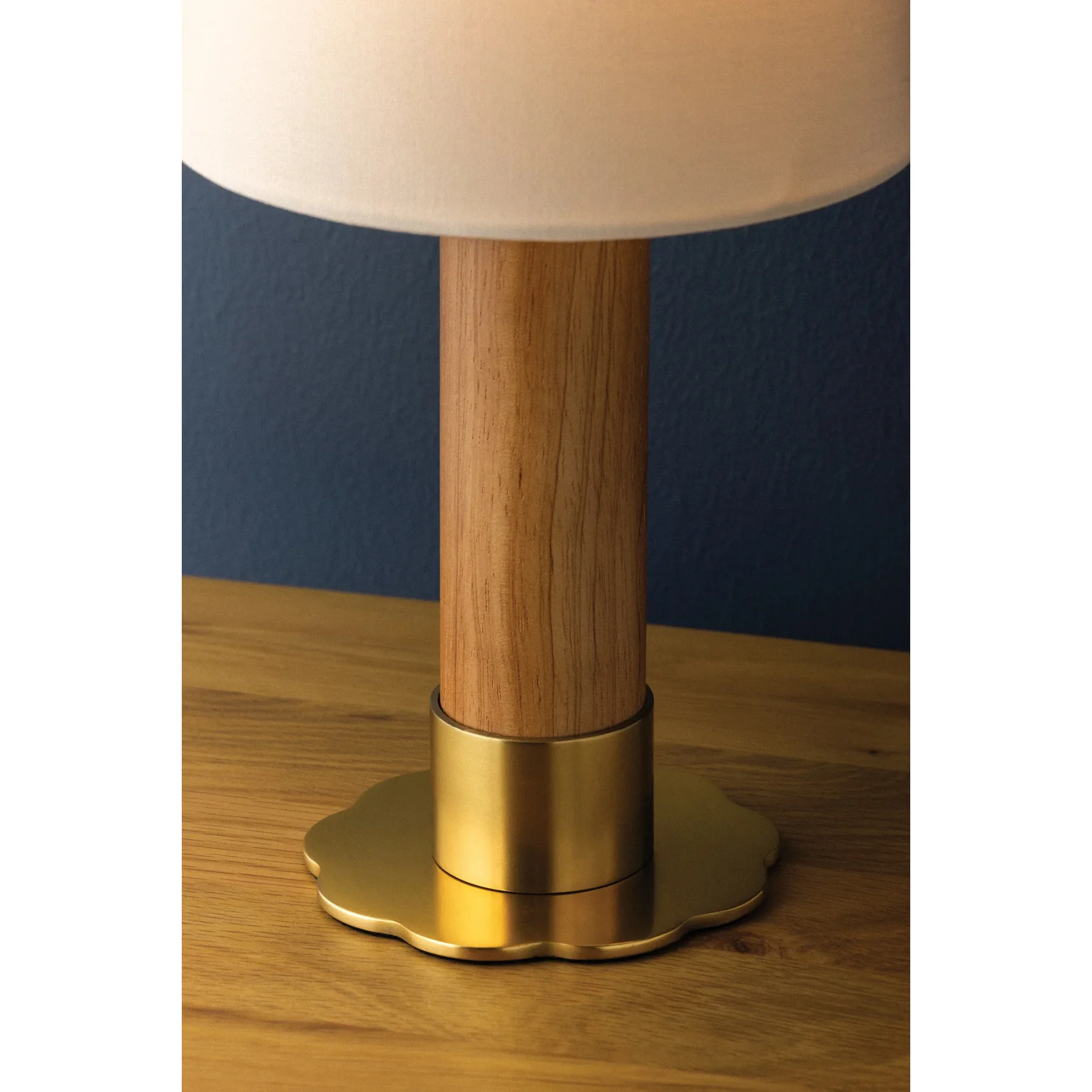 Meadowbrook Table Lamp, Aged Brass - Image 4