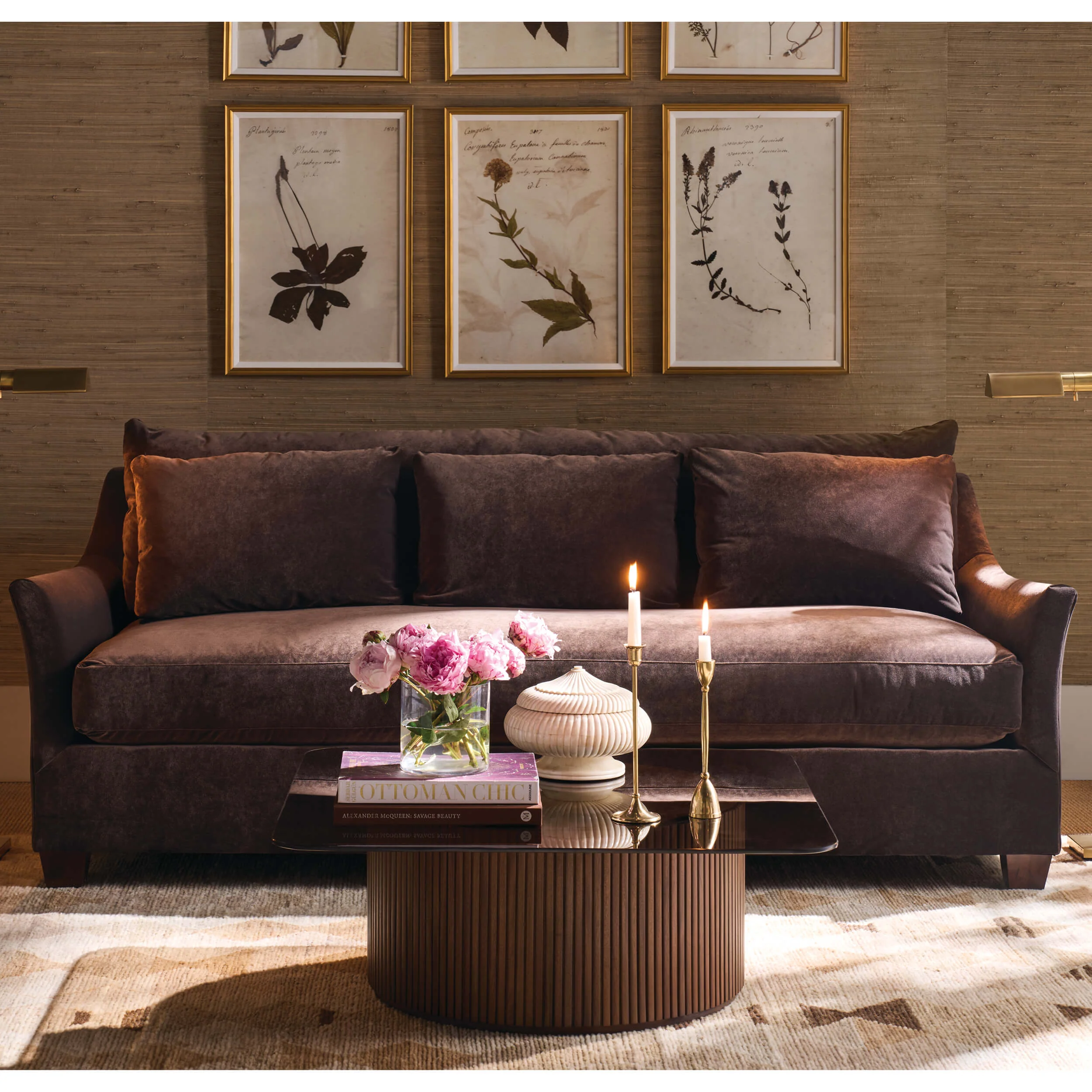 Moreau QS Sofa, 13295-80 - Image 5
