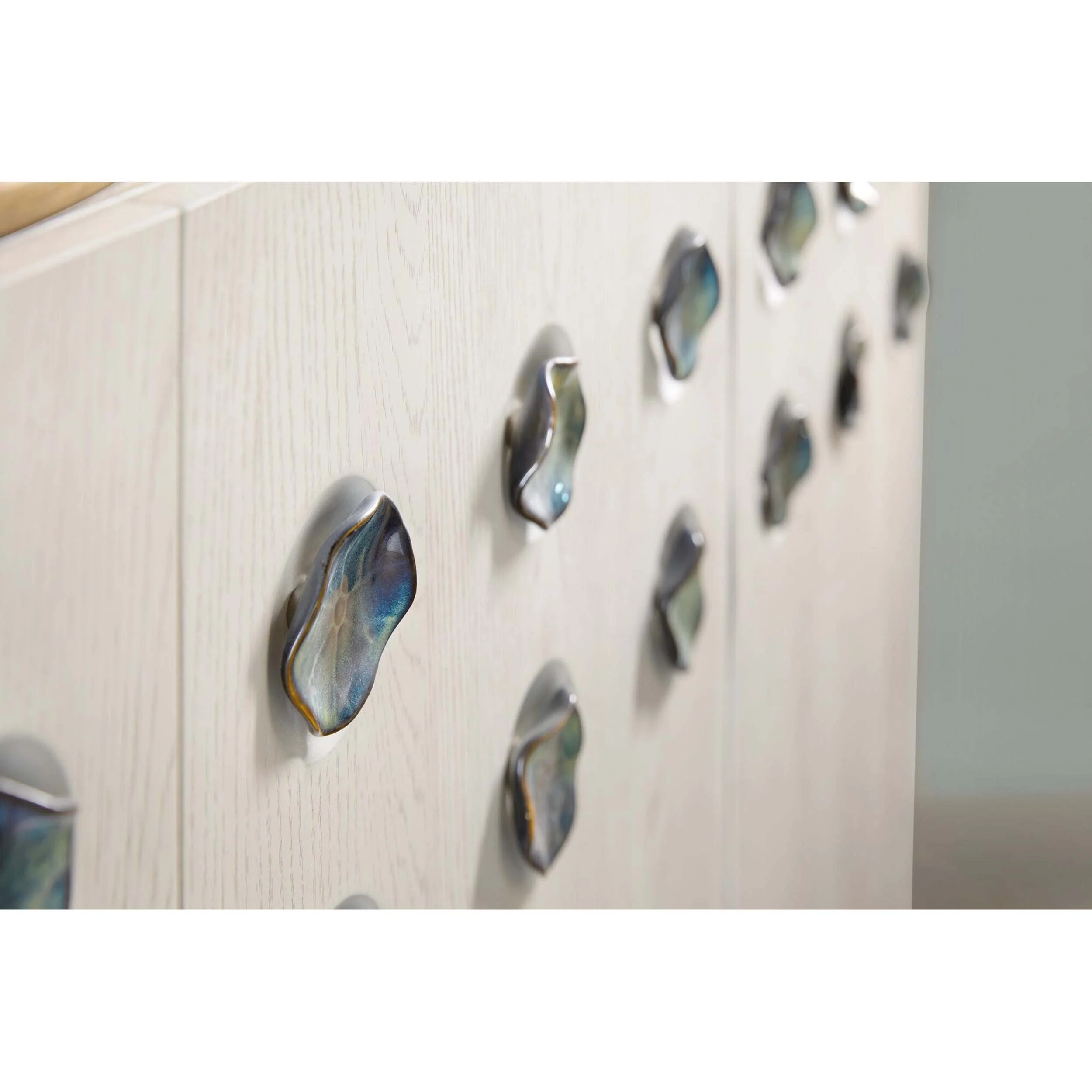 Pilea Entertainment Credenza, White Oak - Image 5