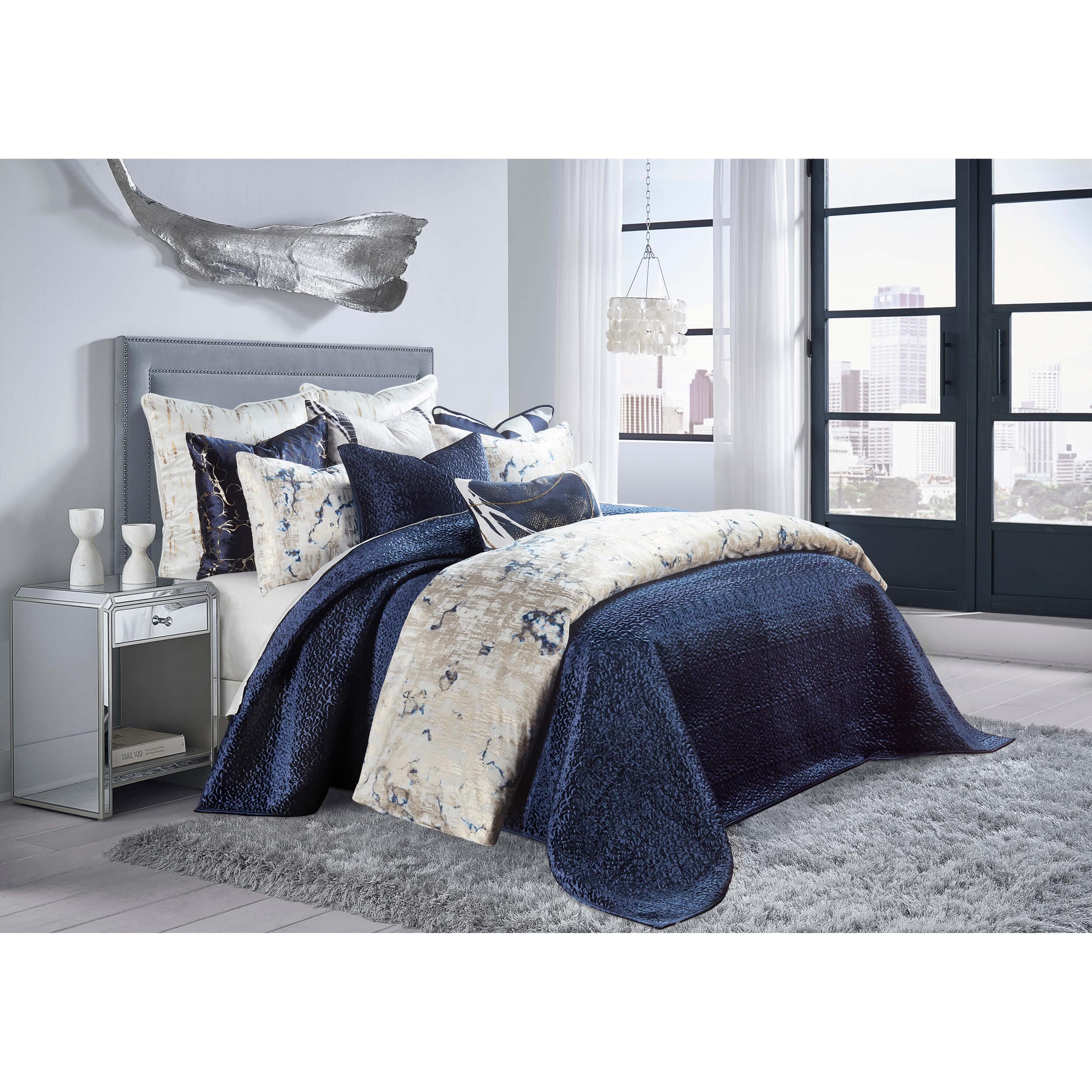 Sayra Quilt, Navy