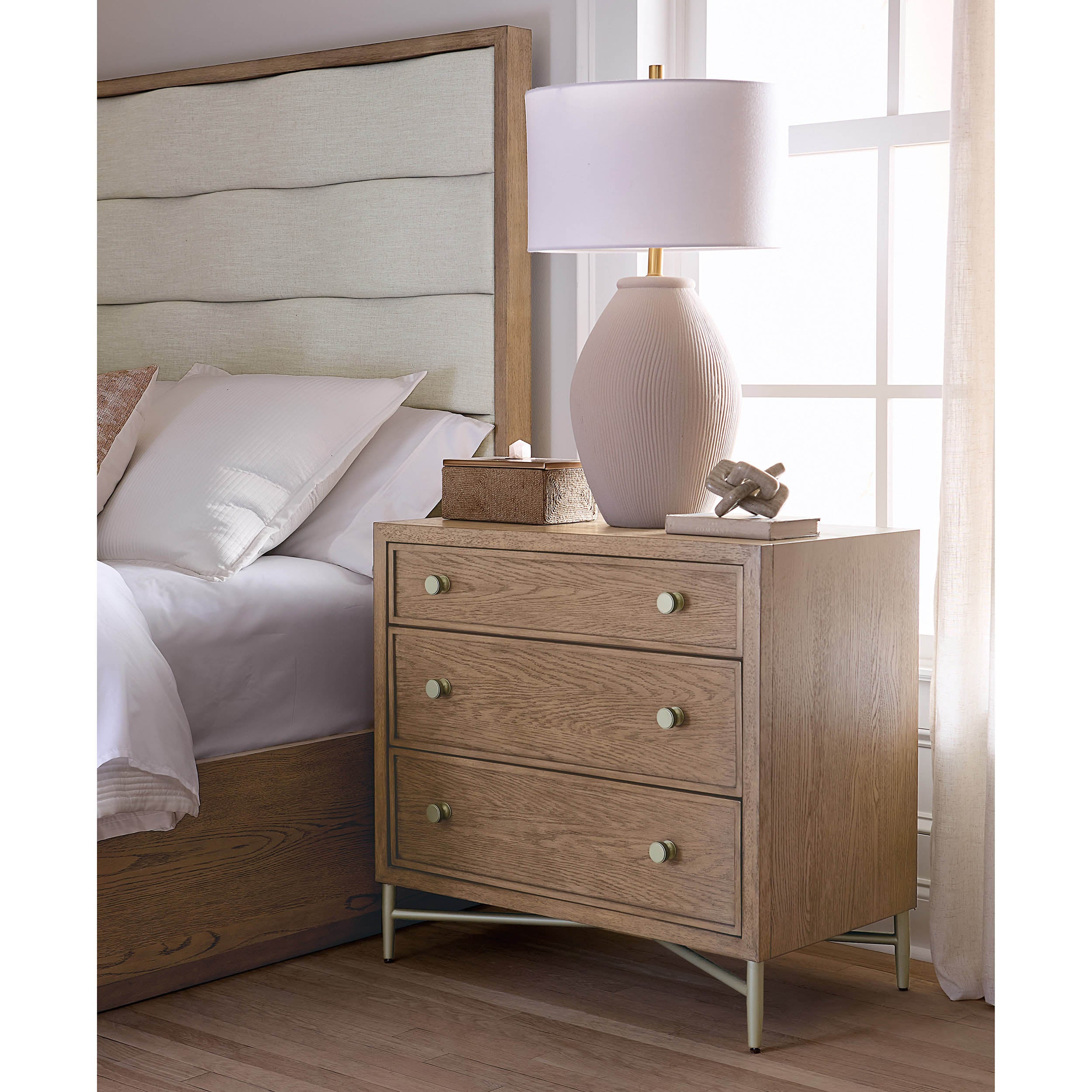Sonnet Upholstered Bed, Savile Oatmeal - Image 4