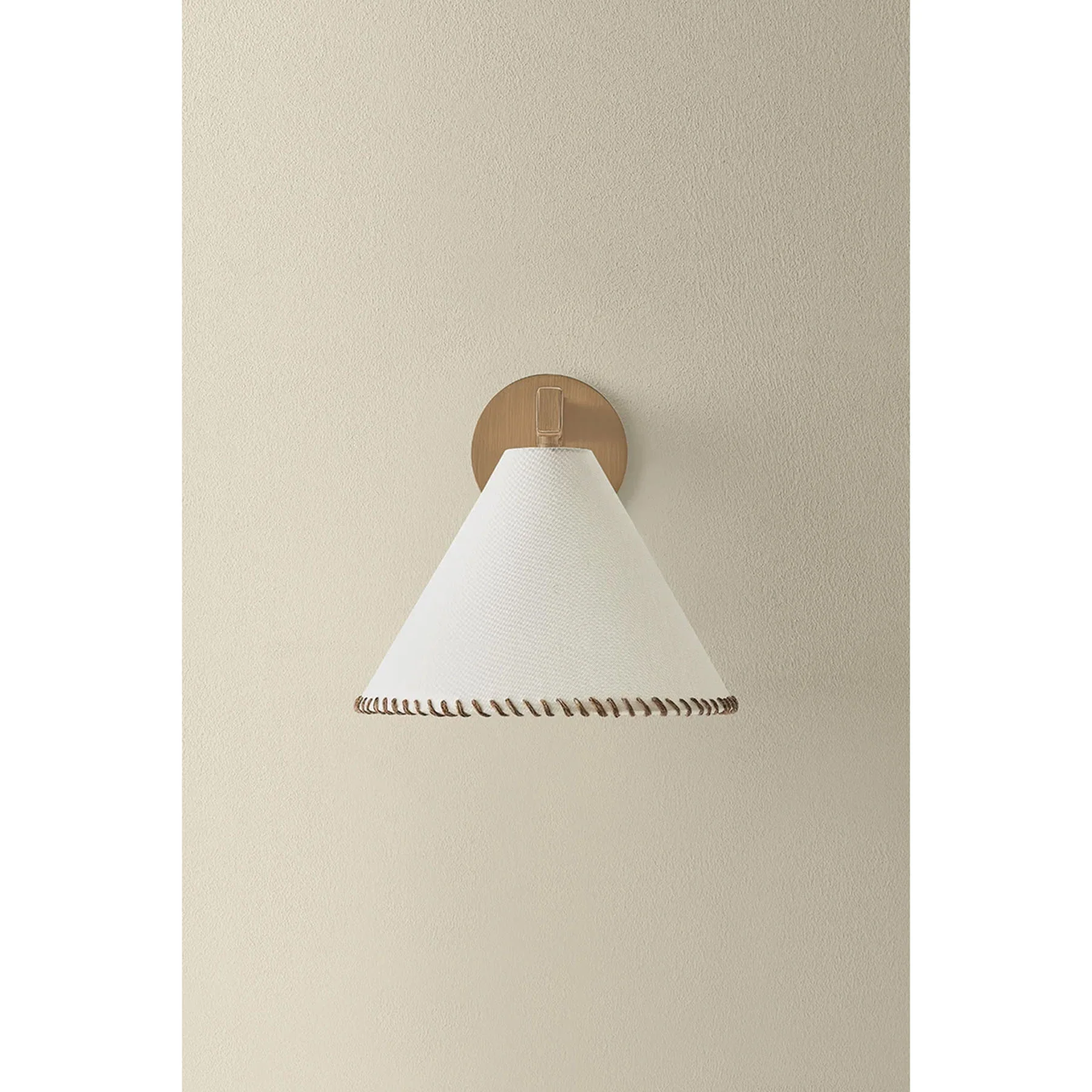 Stoney Wall Sconce, Patina Brass - Image 4