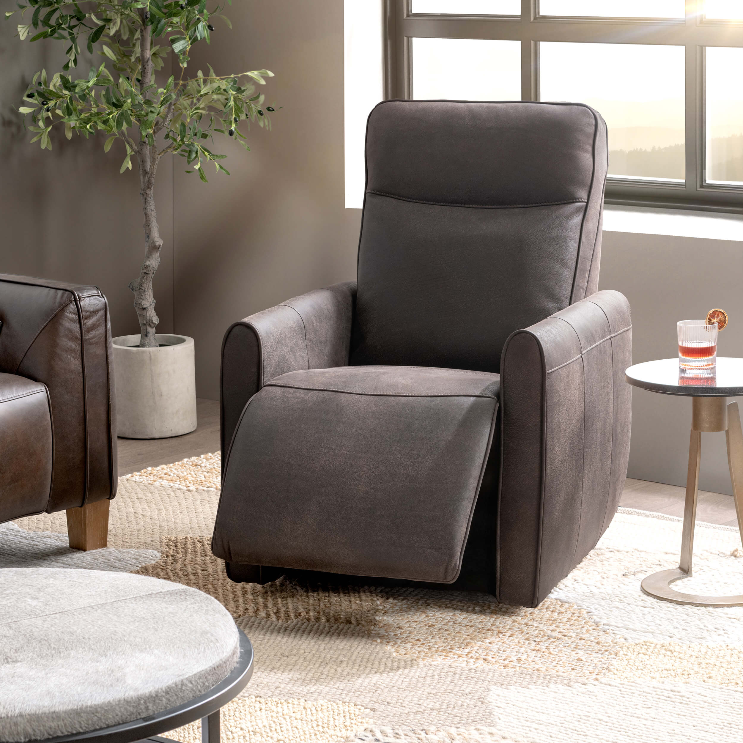 Vivica Leather Power Recliner w/Massage, Dark Brown - Image 5